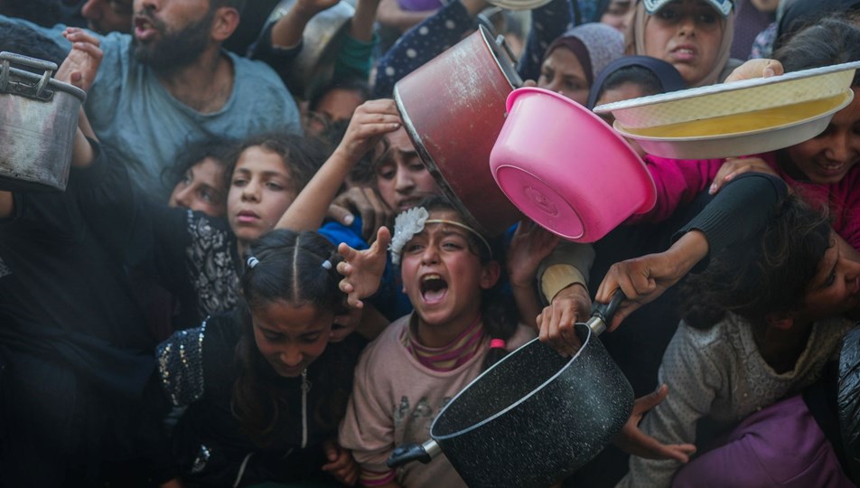 Gazze'de açlık krizi: Un stokları tamamen tükendi