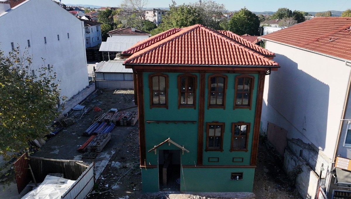 103 yıllık konakta restorasyon 103 yıllık konakta restorasyon