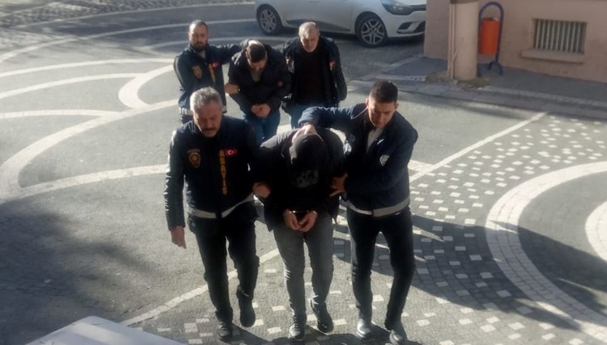Konya'da 8 bin 835 litre kaçak akaryakıt ele geçirildi Konya'da 8 bin 835 litre kaçak akaryakıt ele geçirildi
