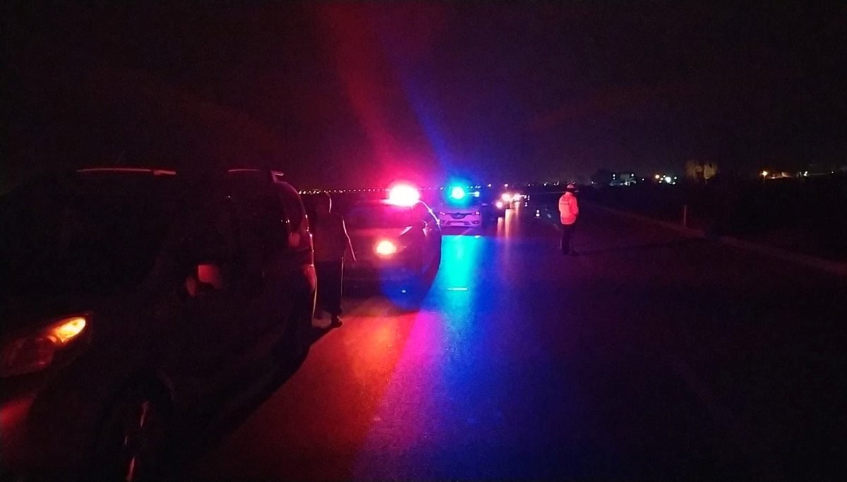 Aracı bozulunca sağa çeken sürücüye TIR çarptı