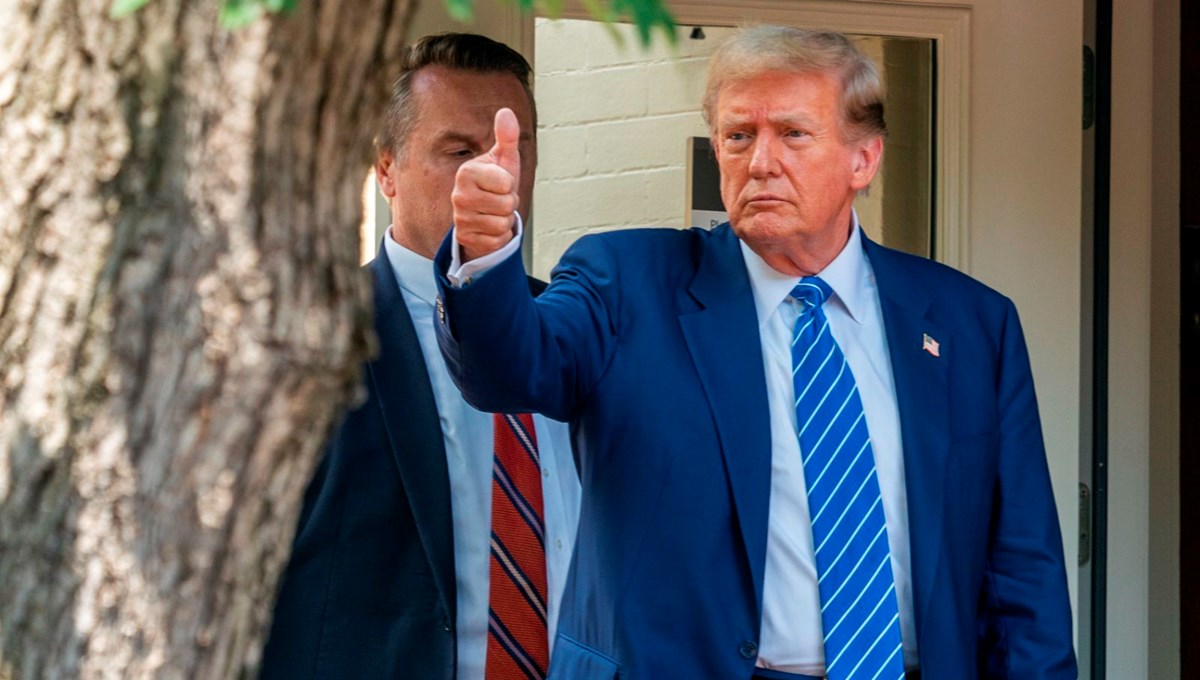 Trump kongre binasında: Baskından sonra ilk ziyaret Trump kongre binasında: Baskından sonra ilk ziyaret