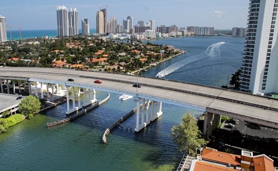 Miami'de daire sahibi olun ve yatırımcı vizenizi alın - 1