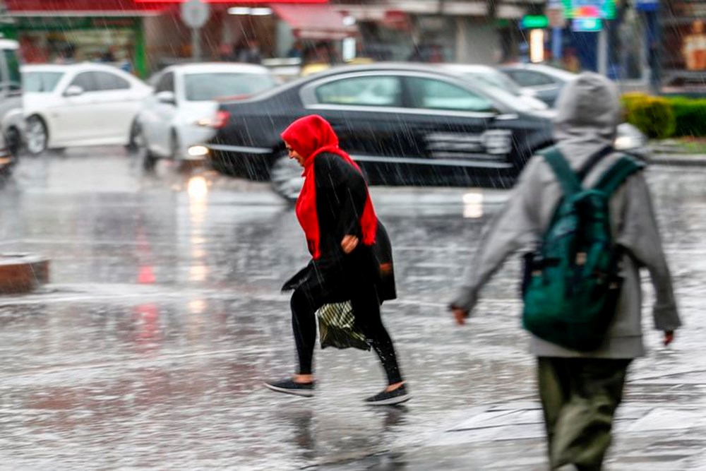 Meteoroloji'den 14 il için sarı ve turuncu kodlu uyarı: Sel ve su baskınlarına dikkat - 4