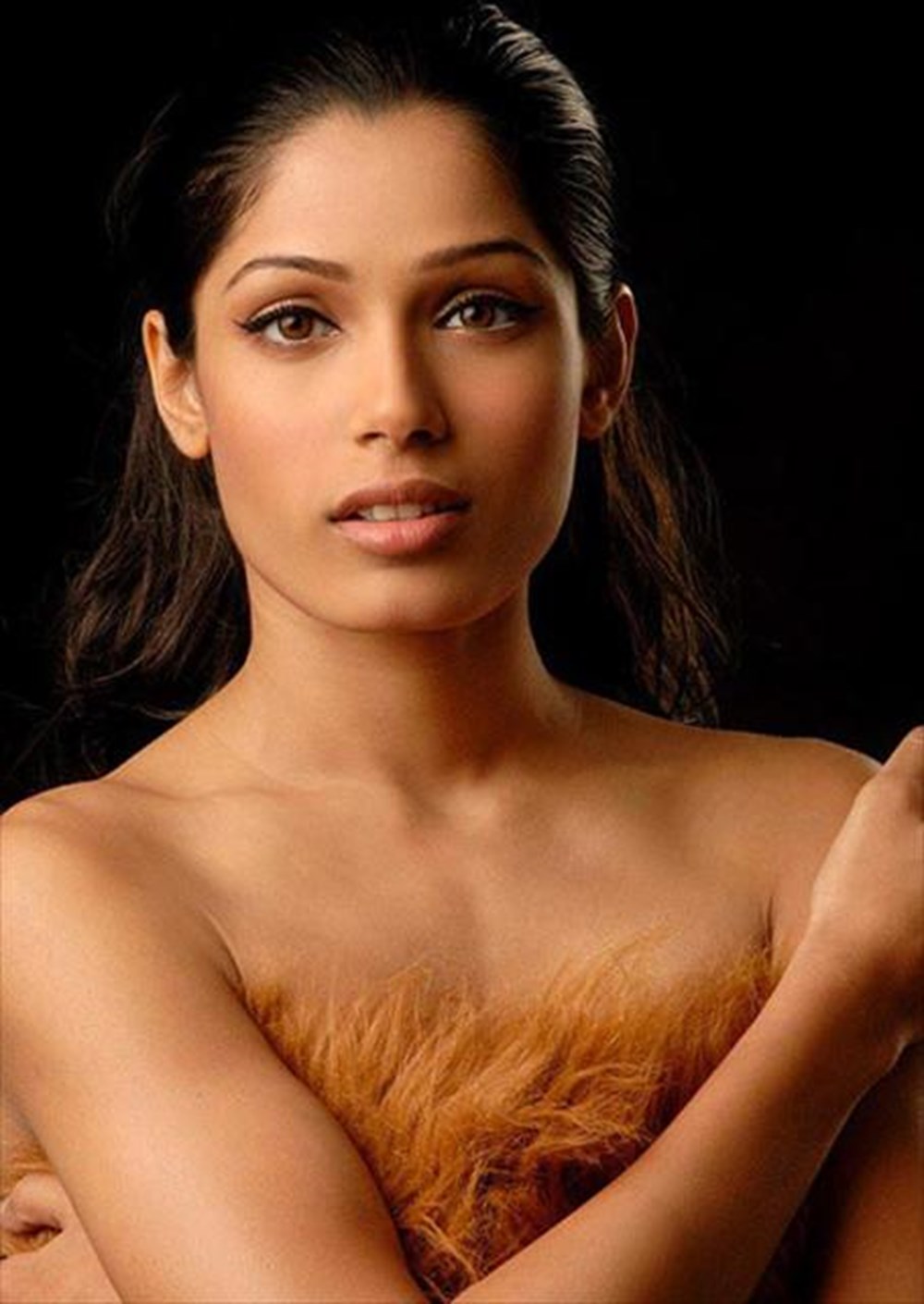 Hint aktrisi Freida Pinto - Magazin Haberleri