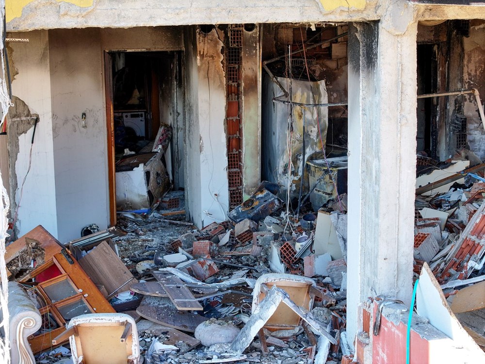 Konya'da patlama: Doğalgaz borusunu kesti, apartman enkaza döndü - 4