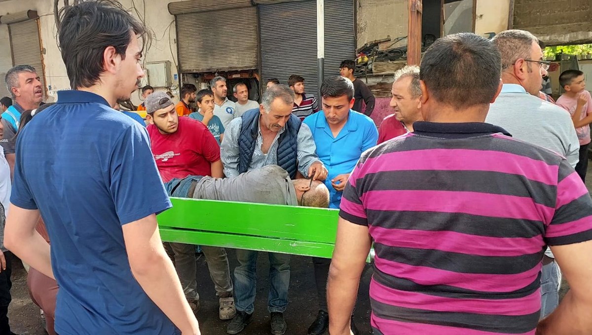 Antalya'da ilginç olay: Yaralıyı hastaneye tabutla götürdüler Antalya'da ilginç olay: Yaralıyı hastaneye tabutla götürdüler