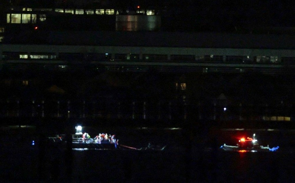 ABD'de helikopter ile uçak çarpışarak nehre düştü: Facia nasıl gerçekleşti? - 10