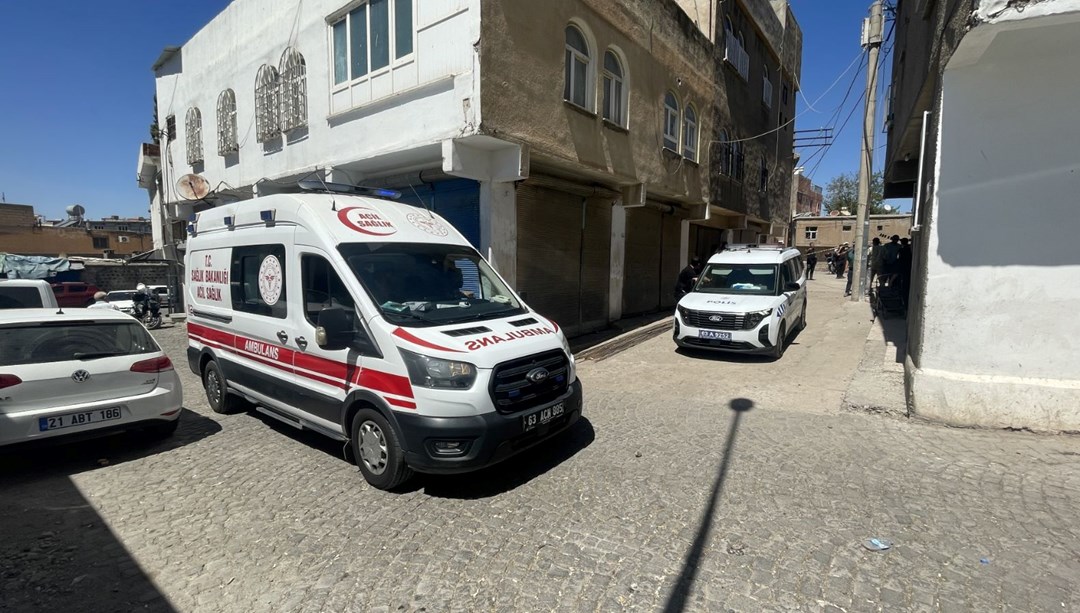 Şanlıurfa'da silahlı bıçaklı kavga: İki yaralı