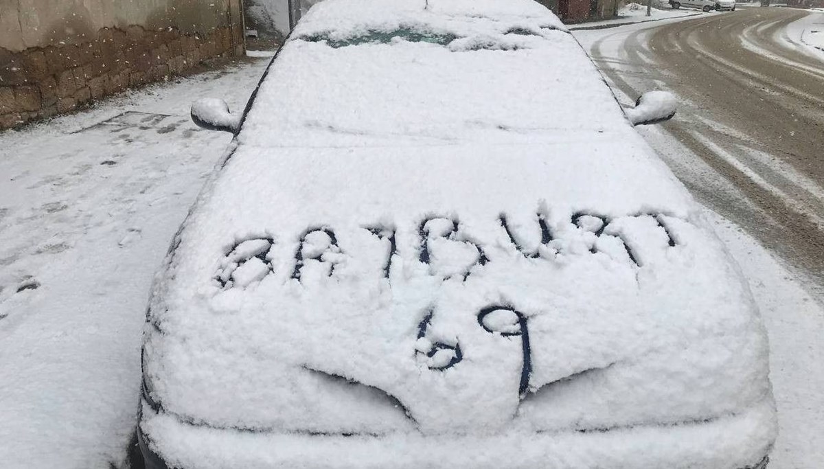 Bayburt'ta hamile ve engelli kamu çalışanlarına kar izni