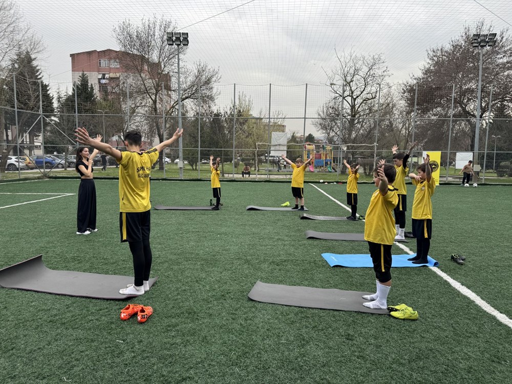 Gündüz Direksiyon, Akşam Kale: Çift Meslekli Adamın Tutku Dolu Hayatı 78 RDr58rn0WkikT1cPQNKegQ