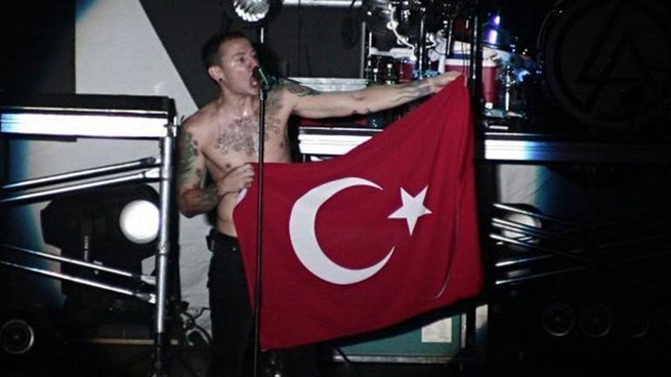 Linkin Park'ın solisti Chester Bennington intihar etti - 2