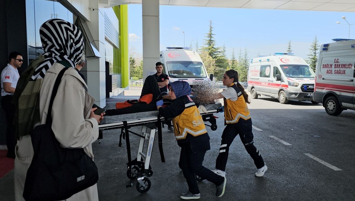 Av tüfeğiyle kendini vurdu Av tüfeğiyle kendini vurdu