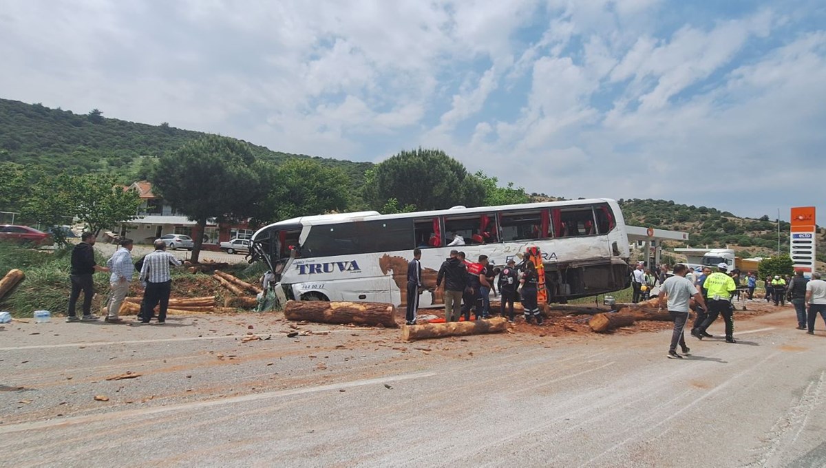 Çanakkale'de zincirleme trafik kazası