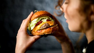 Hamburger nasıl bir Amerikan klasiği haline geldi?