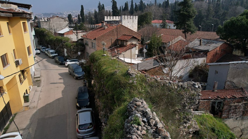 2000 Yıllık Surlara Anten Darbesi 75 RHGXsat86kaw59IerovHDw