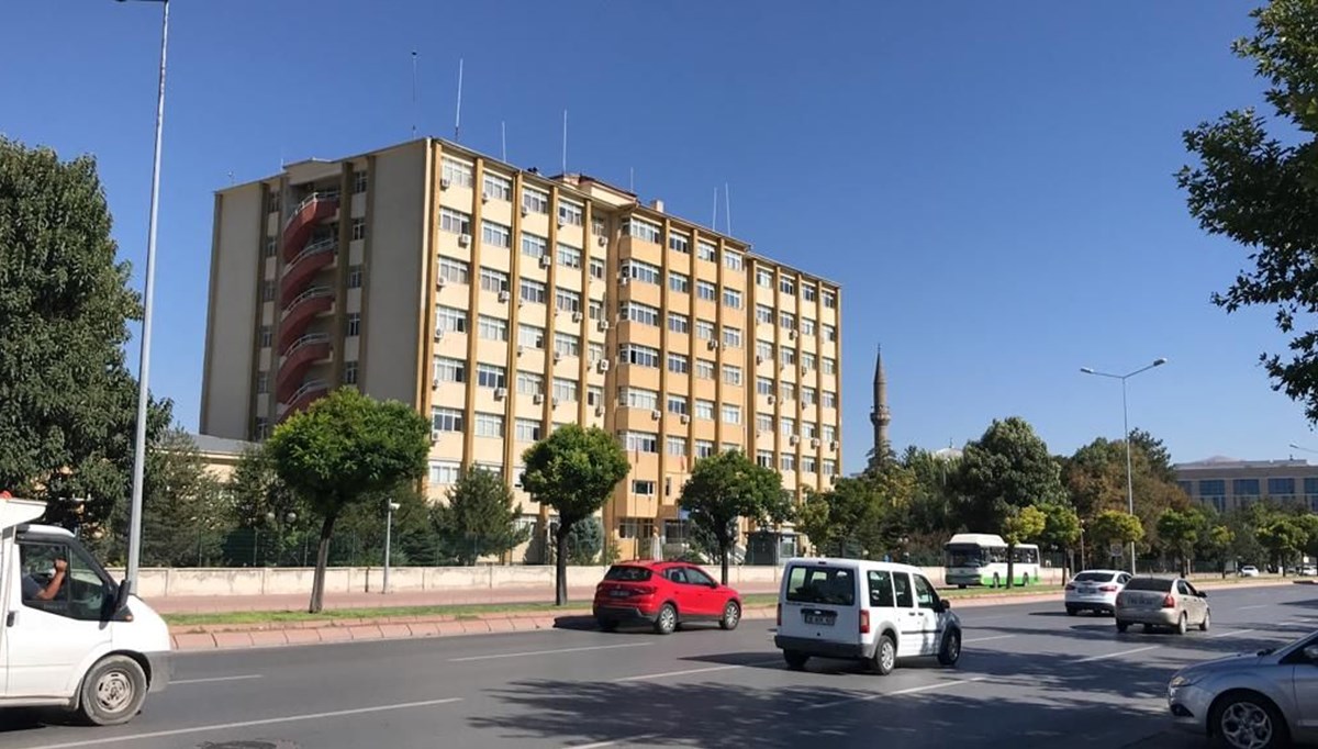 Emniyet müdürlüğünde cinayet: Polis memuru, teknikeri öldürdü