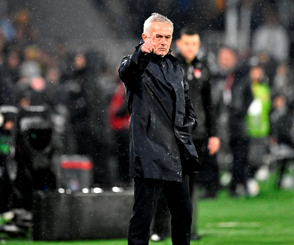 Jose Mourinho giderse yerine gelecek isim hazır: Fenerbahçe ile el sıkıştı - 3