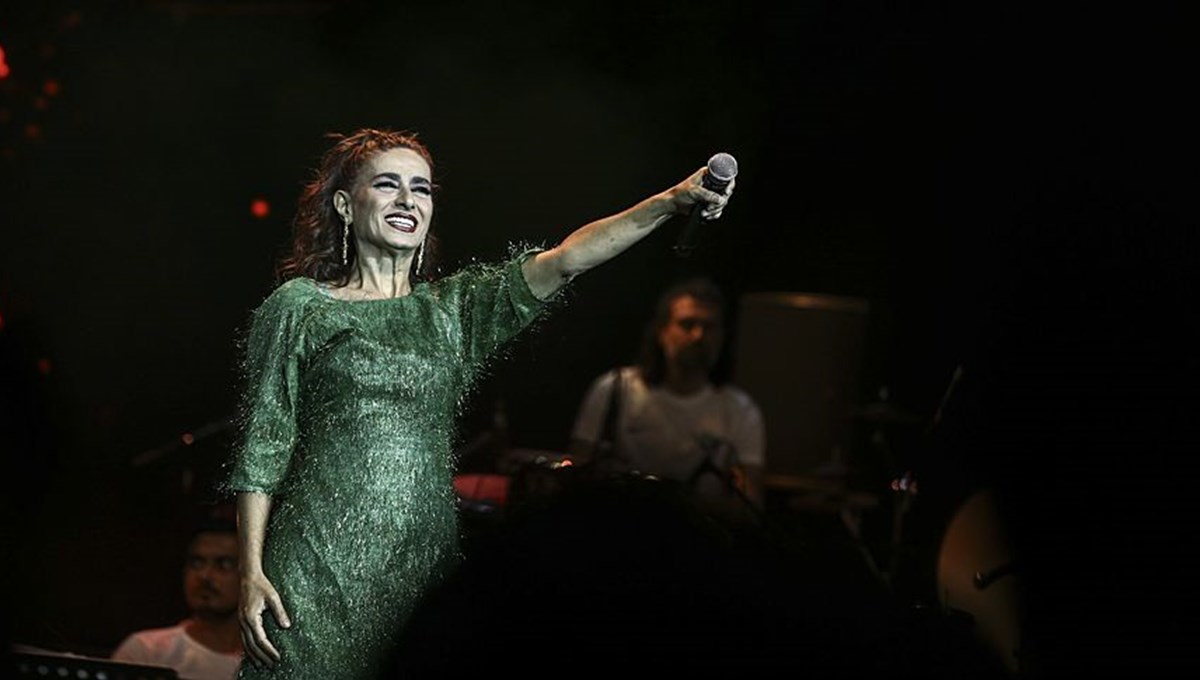 Yıldız Tilbe'nin Kıbrıs konseri iptal edildi