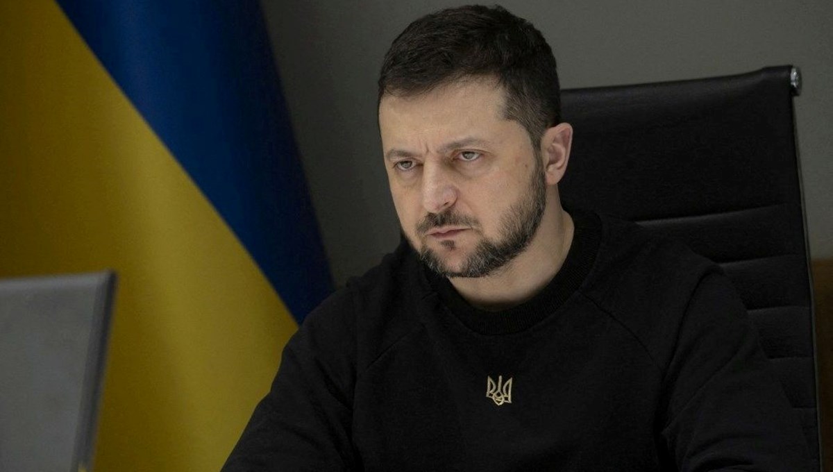 Zelenski: Bazı Batılı liderler Kırım ve Donbas'ın Putin'e verilmesini istiyor Zelenski: Bazı Batılı liderler Kırım ve Donbas'ın Putin'e verilmesini istiyor