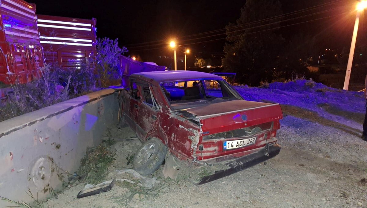 Bolu'da otomobil duvara çarptı: 1 ölü Bolu'da otomobil duvara çarptı: 1 ölü