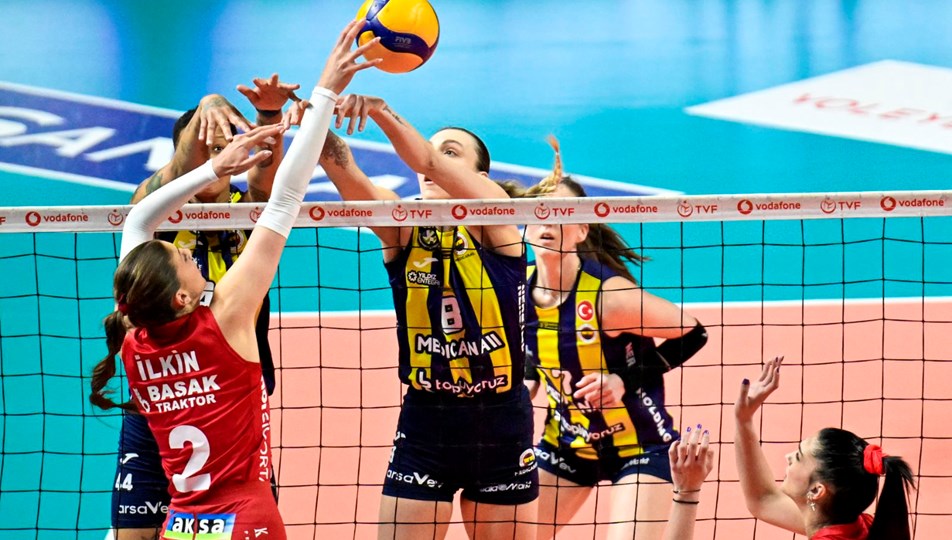 Fenerbahçe, Galatasaray'ı 3-1 mağlup etti