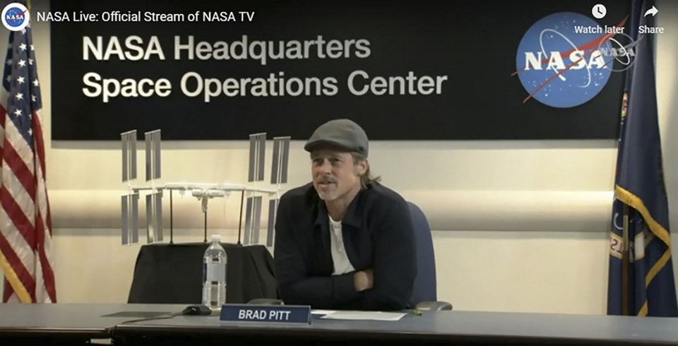 Brad Pitt, uzaydaki astronotla röportaj yaptı - 2