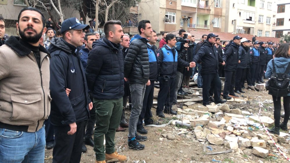 Kartal�da 8 katlı bina çöktü NTV