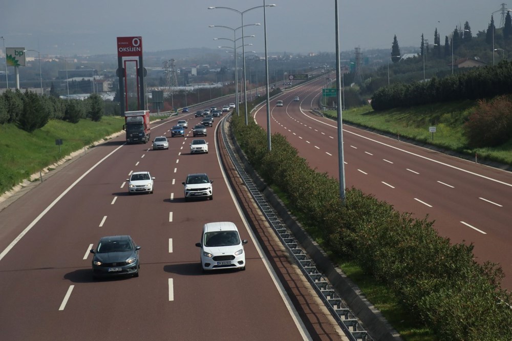Akın akın geldiler: 9 günlük tatil başladı, kilometrelerce kuyruk oluştu - 5
