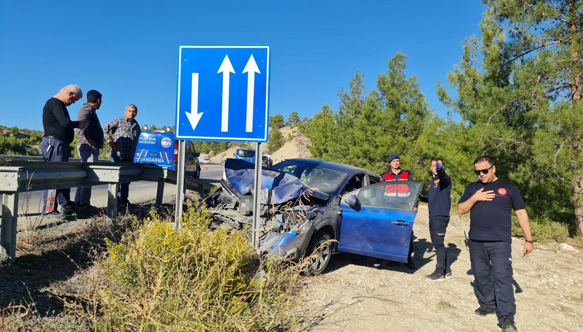 Antalya-Isparta yolu üzerinde feci kaza: 2 ölü, 6 ağır yaralı