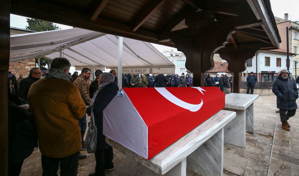 Usta oyuncu Emin Gümüşkaya son yolcuğuna uğurlandı - 7