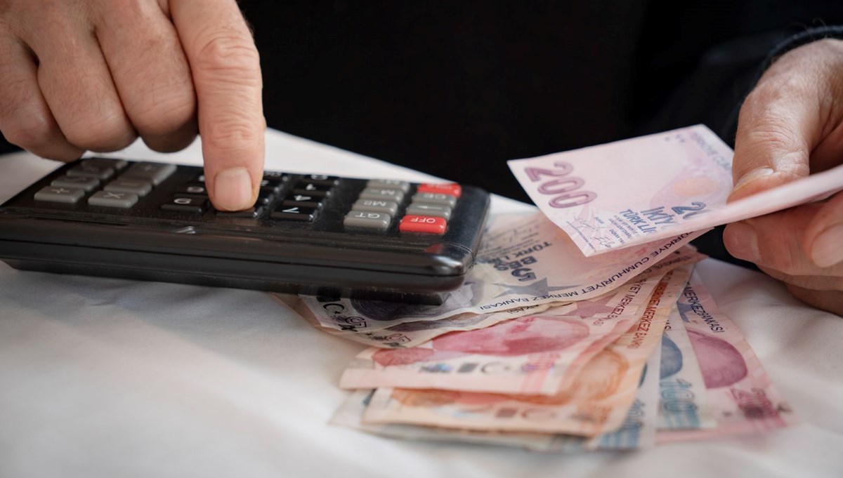 Emeklilerin bayram ikramiyesine zam yapılacak mı? Emeklilerin bayram ikramiyesine zam yapılacak mı?