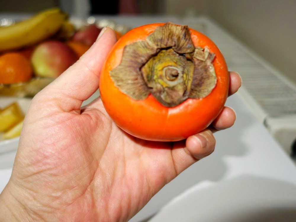 Cennet hurmasının kabuğunu atıyor musunuz? Meğer en sağlıklı yeriymiş - 3