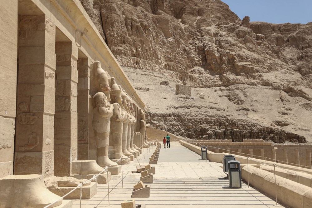 Mısır'ın kadın firavunu Hatşepsut'un tapınağı - 22