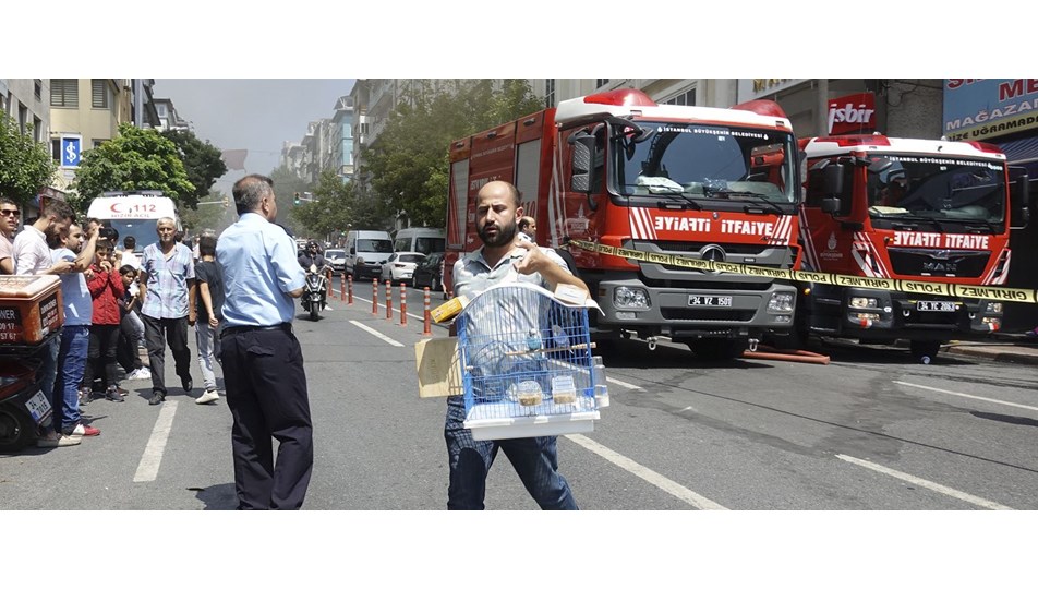 Fatih'te iş yeri yangını