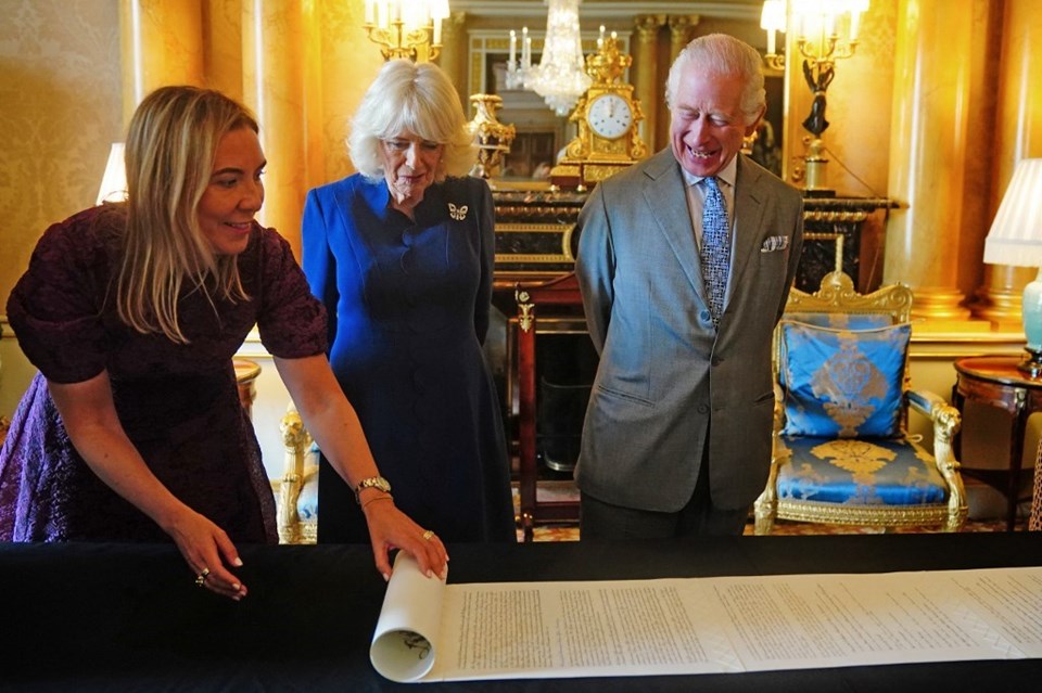 Kral Charles taç giyme töreninin birinci yıl dönümünü kutladı - 1