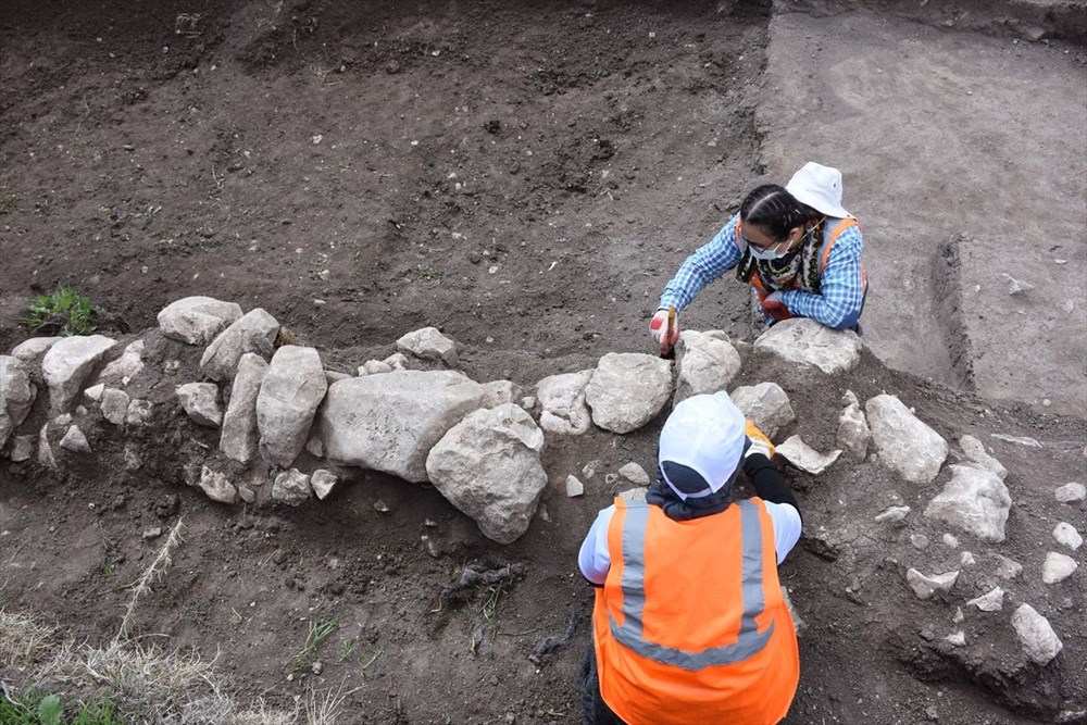 Bilecik'teki kazılarda 9 bin yıl öncesine ait yaşam alanları gün yüzüne çıkarıldı - 5