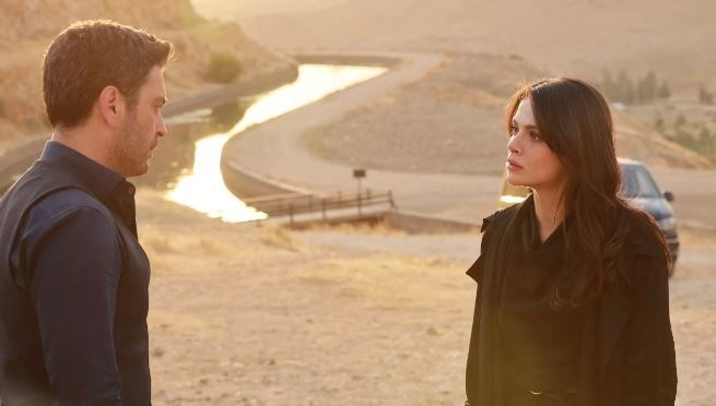 Uzak Şehir'in Alya'sı Sinem Ünsal kimdir?