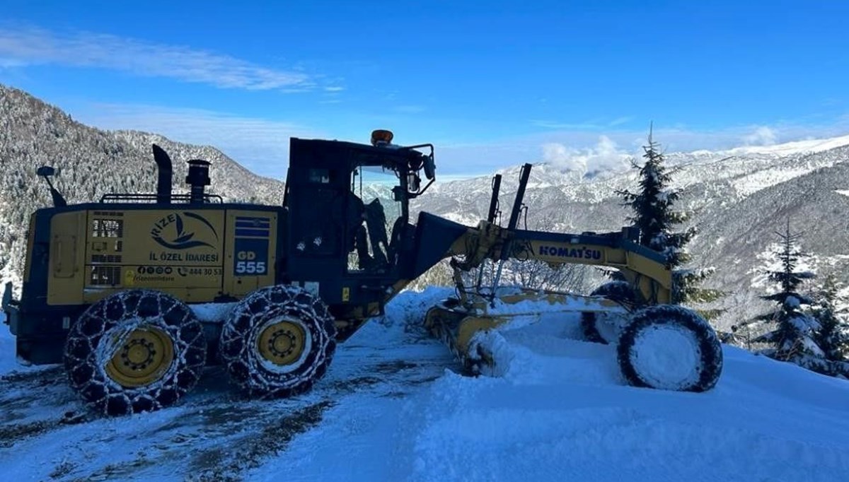 Doğu Karadeniz'de kar yağışı nedeniyle 367 köy yolu ulaşıma kapandı Doğu Karadeniz'de kar yağışı nedeniyle 367 köy yolu ulaşıma kapandı