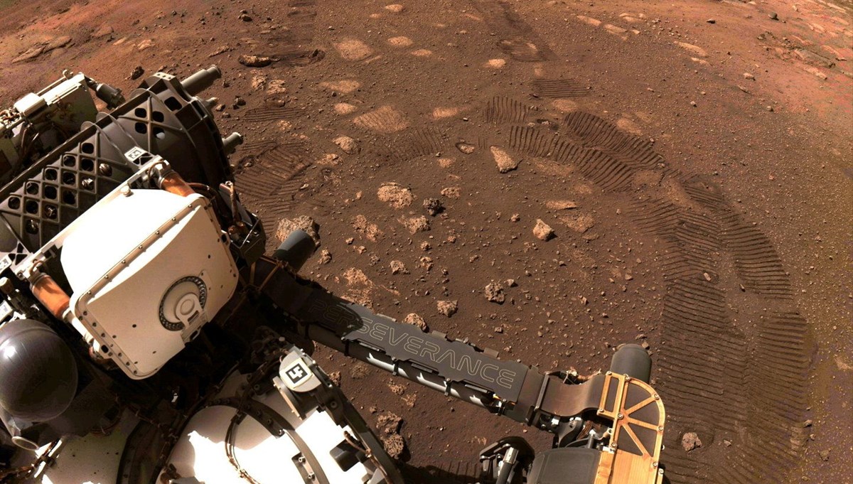 NASA'nın Mars kaşifi Perseverance: İlk adımlarını attı