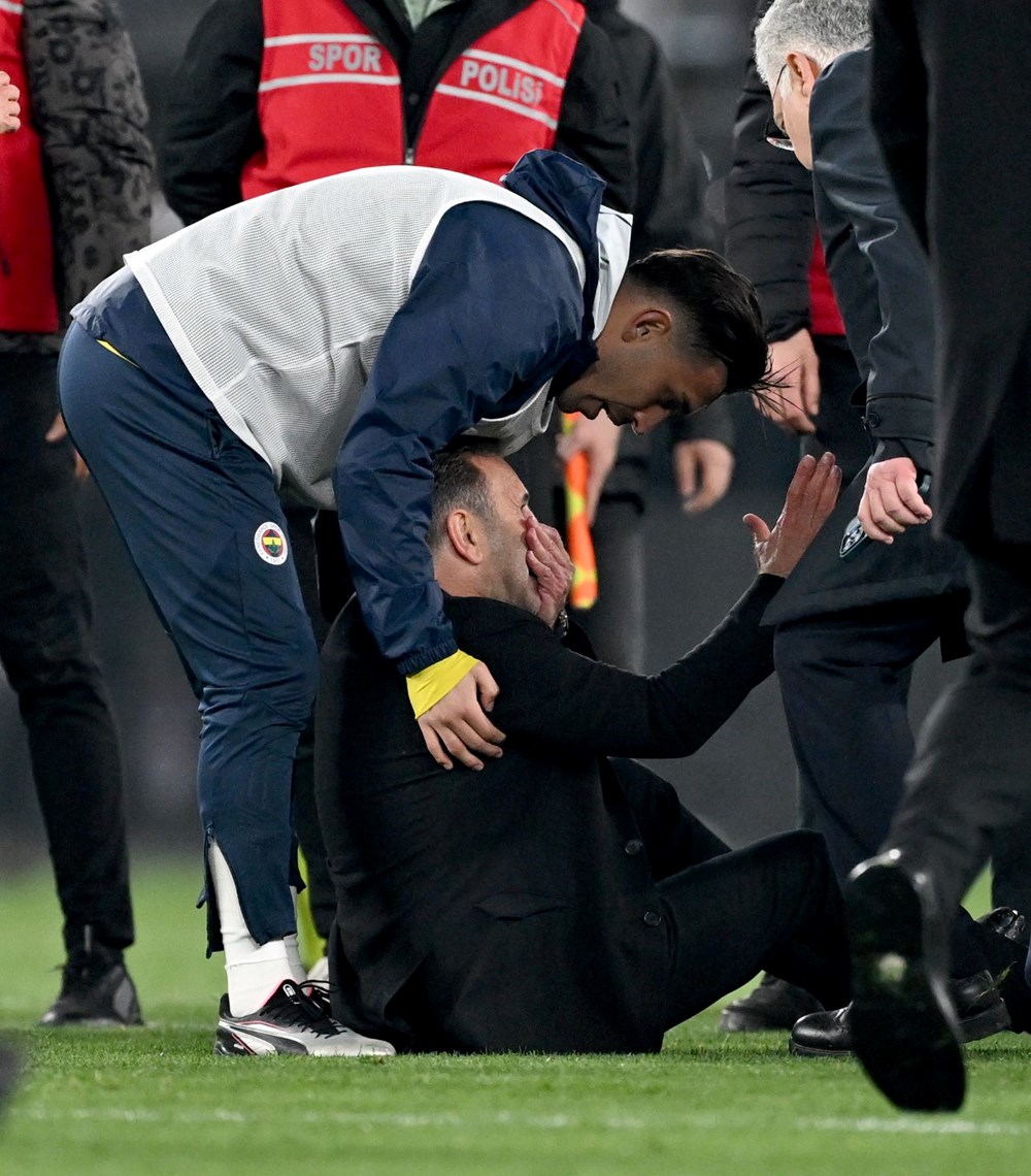 Jose Mourinho Okan Buruk'la Ne Konuştu? Burun Sıkma Olayının Perde Arkası 75