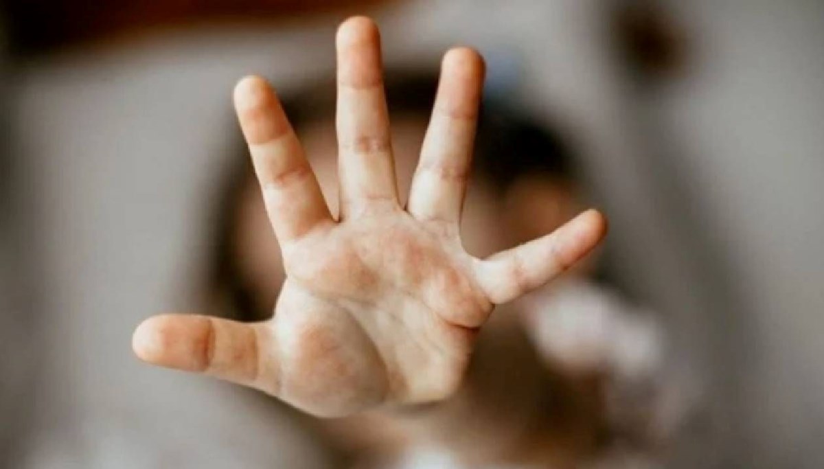 Çocuklarla görüntülerini paylaştı Çocuklarla görüntülerini paylaştı