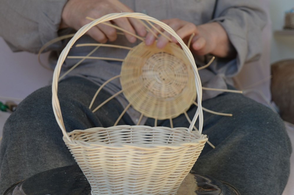 Mardinli 79 yaşında görme engelli usta Beyrut'ta öğrendi: El becerisini gelir kapısına dönüştürdü - 4