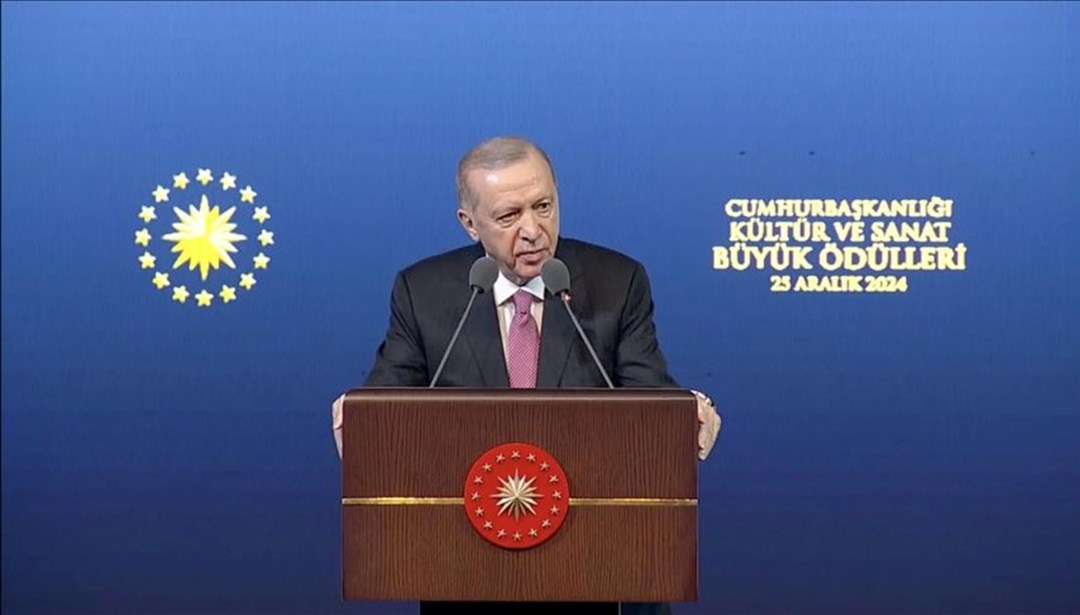 Erdoğan: Sanatını aşkla icra eden, milletin derdiyle dertlenen herkese elimizden gelen desteği sağlıyoruz