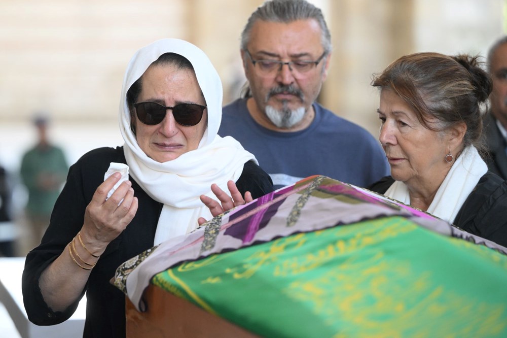 Şişli'de güpegündüz öldürülen Bahar Aksu'ya gözyaşlarıyla veda 72 RZUkAWmq60OTQ0kA0l1nWA