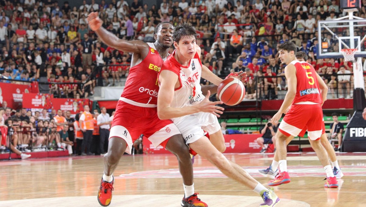 18 Yaş Altı Basketbol Milli Takımı Avrupa ikincisi oldu 18 Yaş Altı Basketbol Milli Takımı Avrupa ikincisi oldu