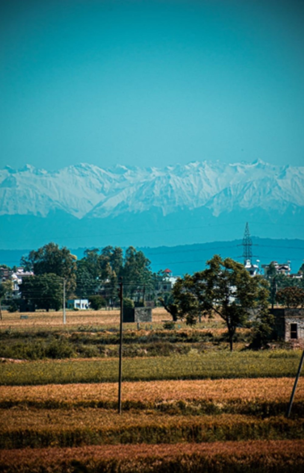 Himalayalar karantinanın hava kirliliğini azalttığı Hindistan’dan 30 yıl sonra tekrar görüldü - 1