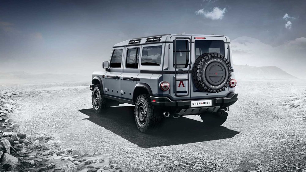 Defender temalı Ineos Grenadier'ın örtüsü kaldırıldı - 5