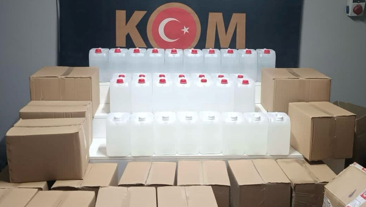 Bursa'da sahte içki operasyonu: 2 tutuklama Bursa'da sahte içki operasyonu: 2 tutuklama