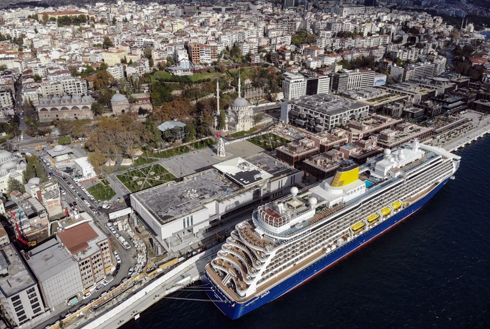 Galataport İstanbul'a dev yolcu gemisi yanaştı - 7