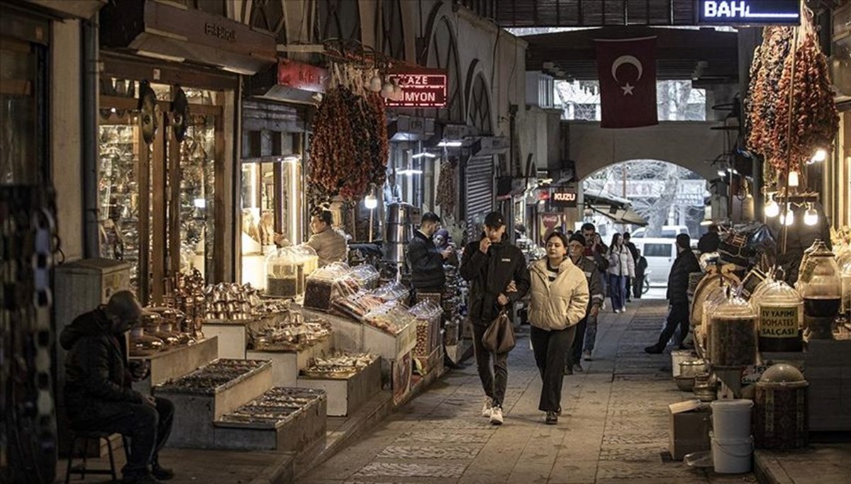 Tarihi Maraş Çarşısı eski günlerine dönüyor Tarihi Maraş Çarşısı eski günlerine dönüyor